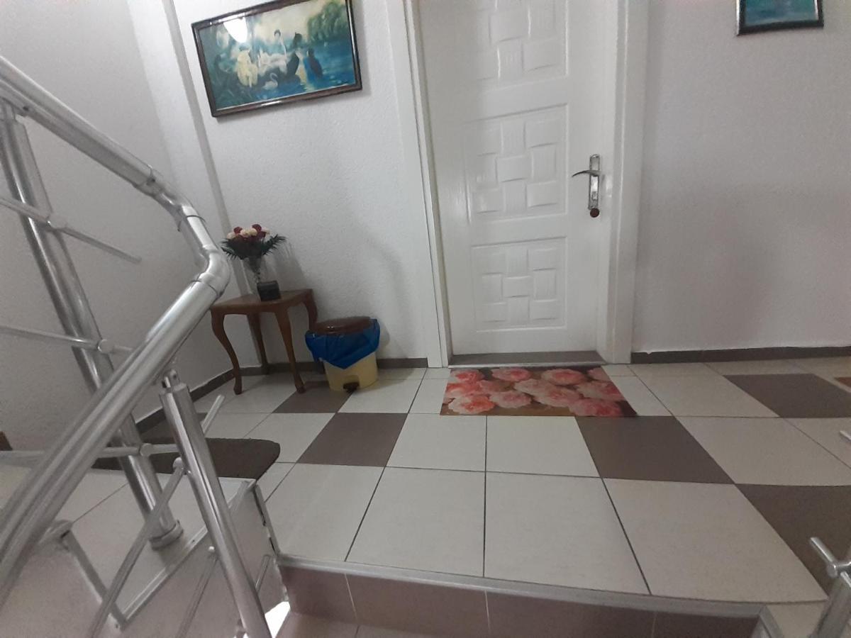 Guest House Zarnovel Palace أوهغيد المظهر الخارجي الصورة
