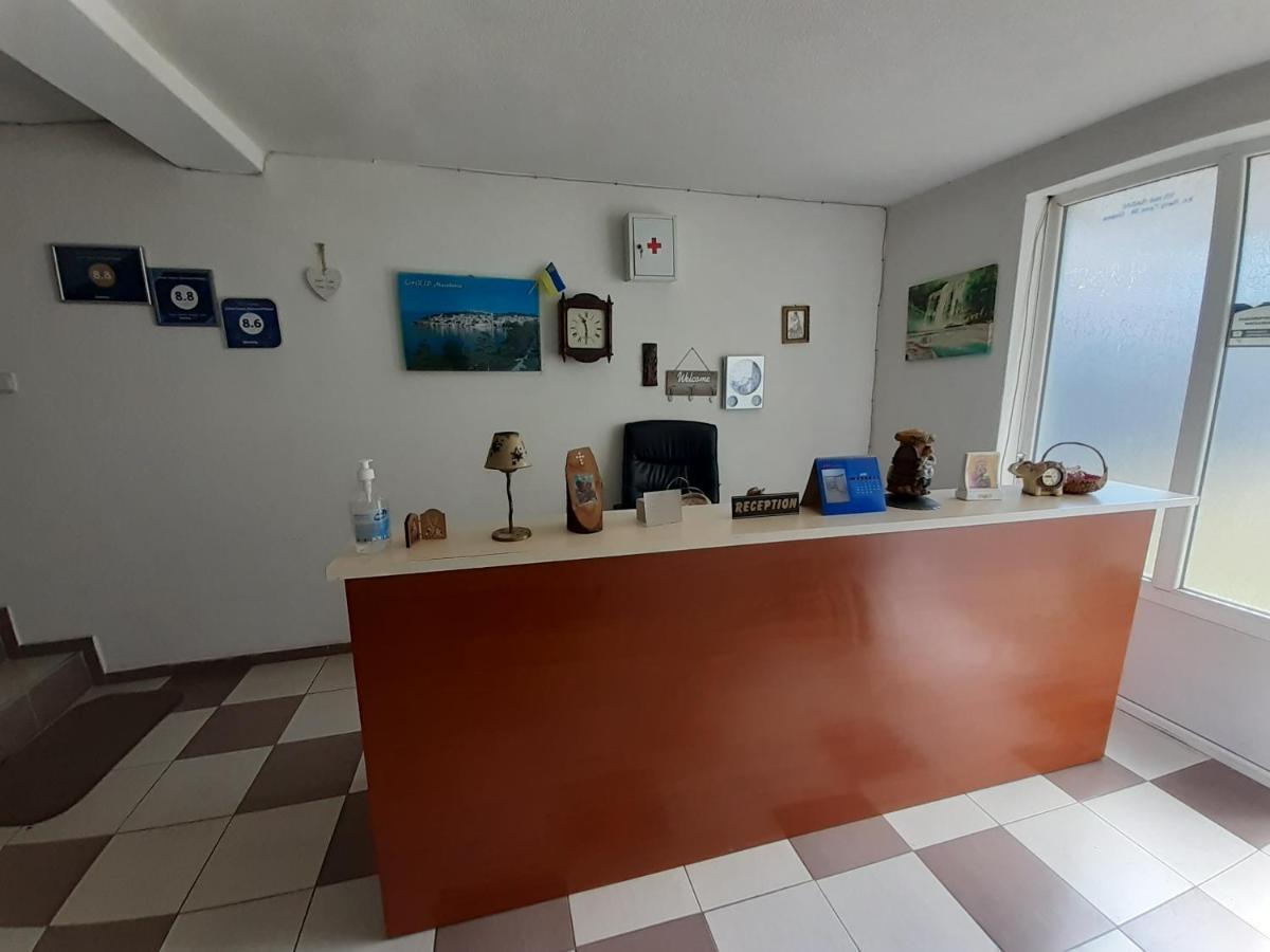 Guest House Zarnovel Palace أوهغيد المظهر الخارجي الصورة