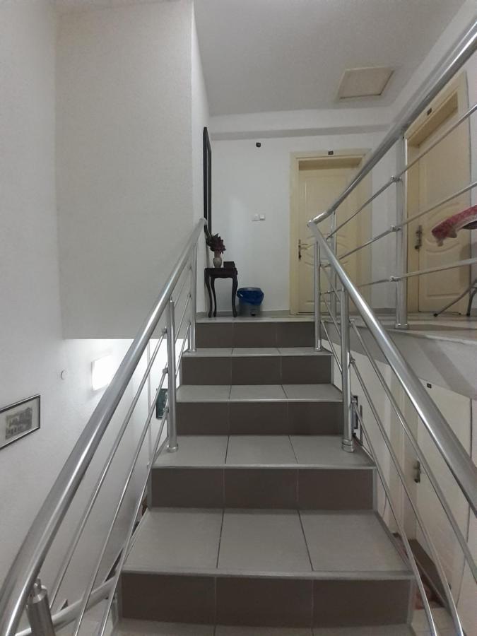 Guest House Zarnovel Palace أوهغيد المظهر الخارجي الصورة