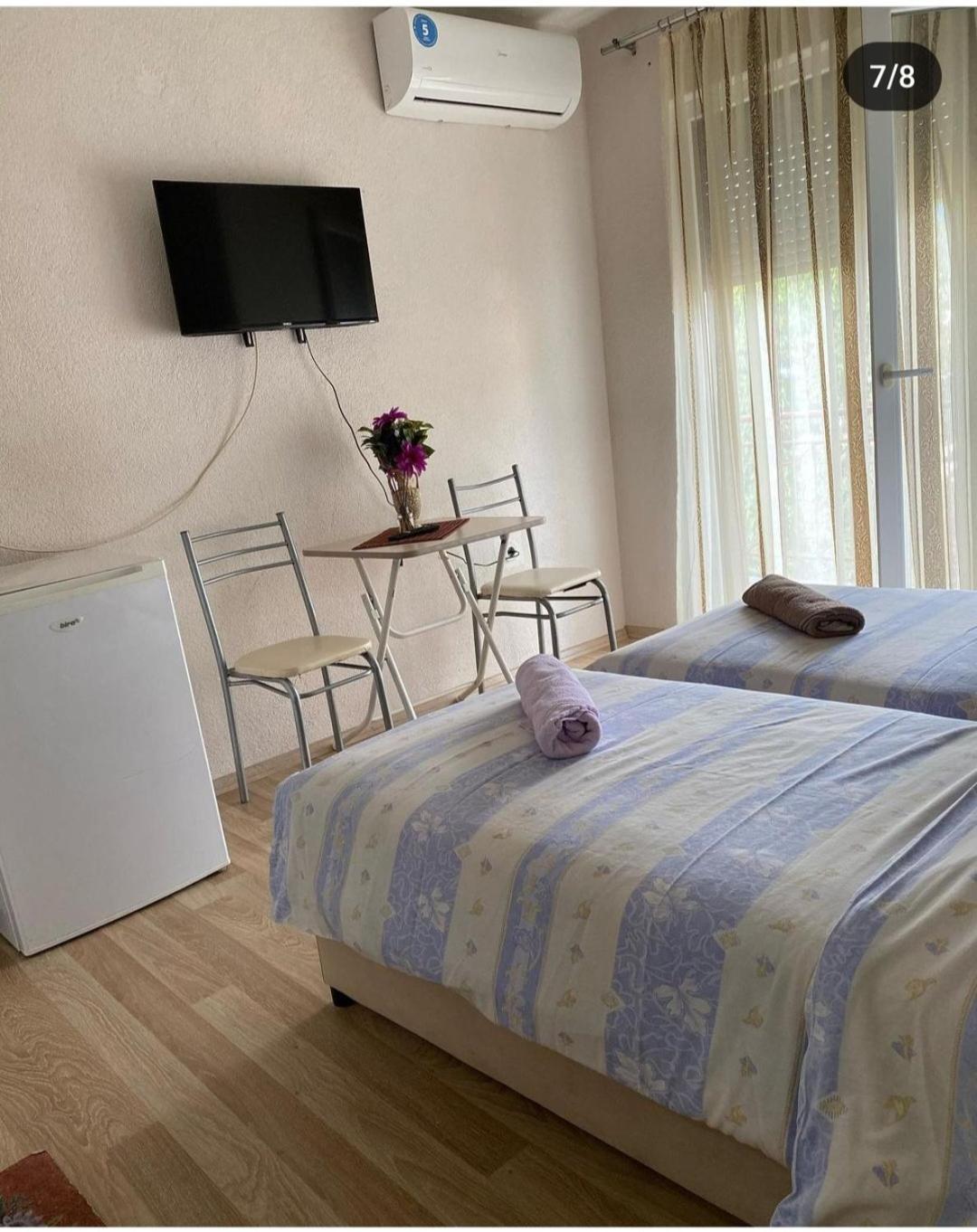 Guest House Zarnovel Palace أوهغيد المظهر الخارجي الصورة