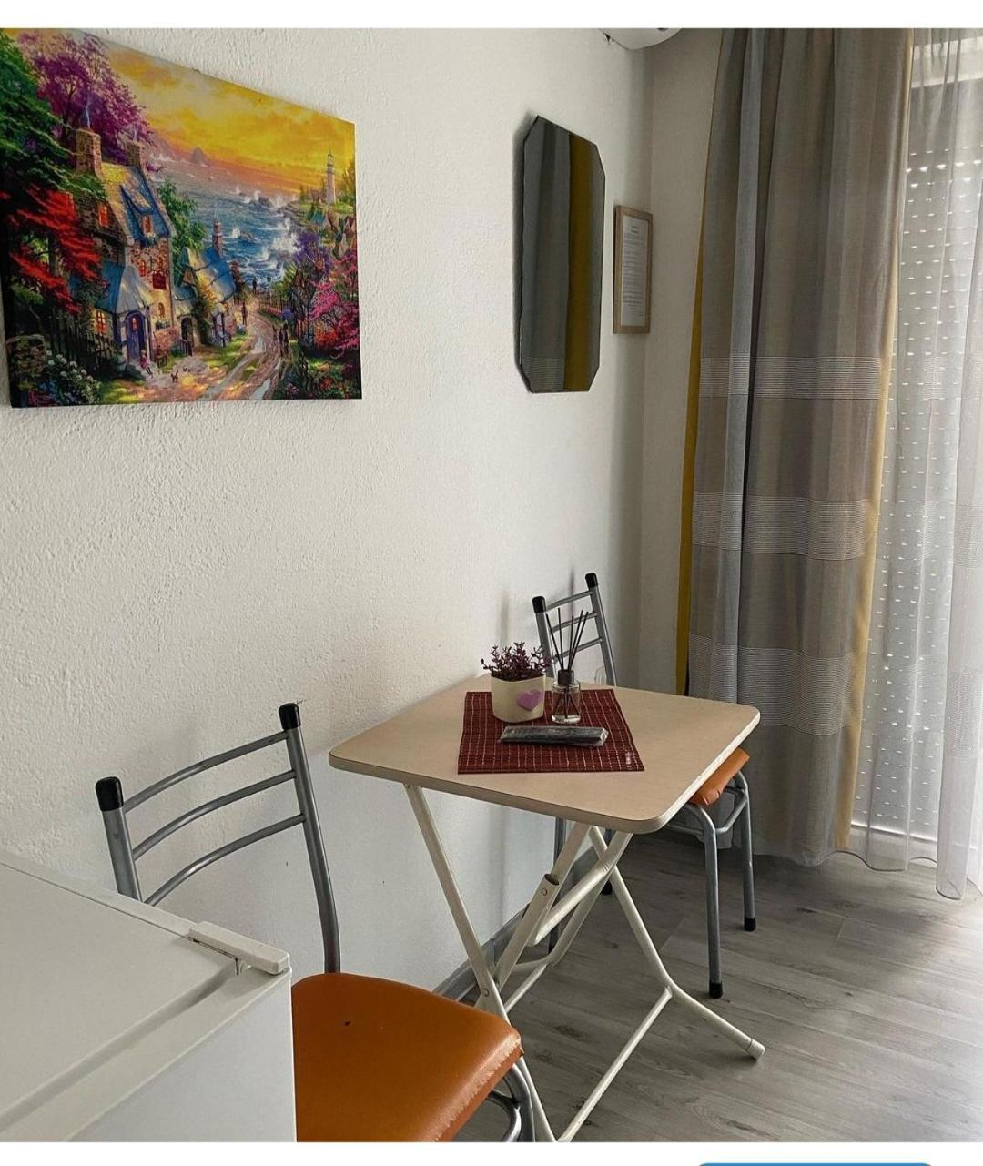 Guest House Zarnovel Palace أوهغيد المظهر الخارجي الصورة